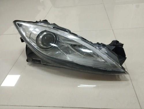 Фара права GDK251031 Mazda