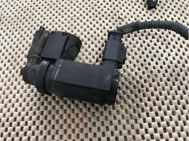 V759954780 BMW 