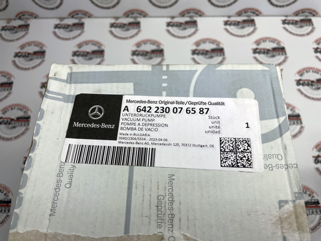 Вакуумний насос A642230076587 Mercedes