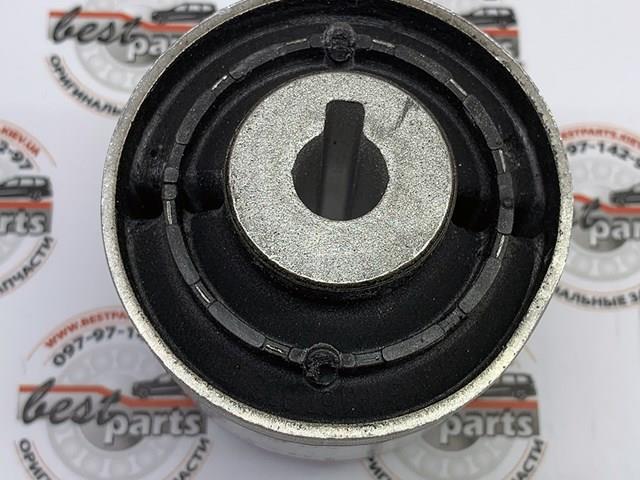  Mercedes A1673334600 ціна, від 77.30 USD