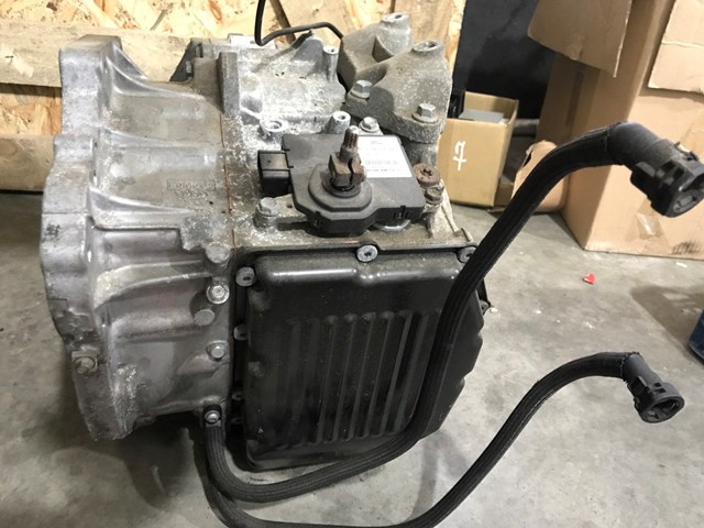 Купити LR024711 Land Rover 