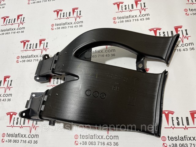 Дефлектор переднього бампера, правий Tesla 104393100E ціна, від 39.79 USD