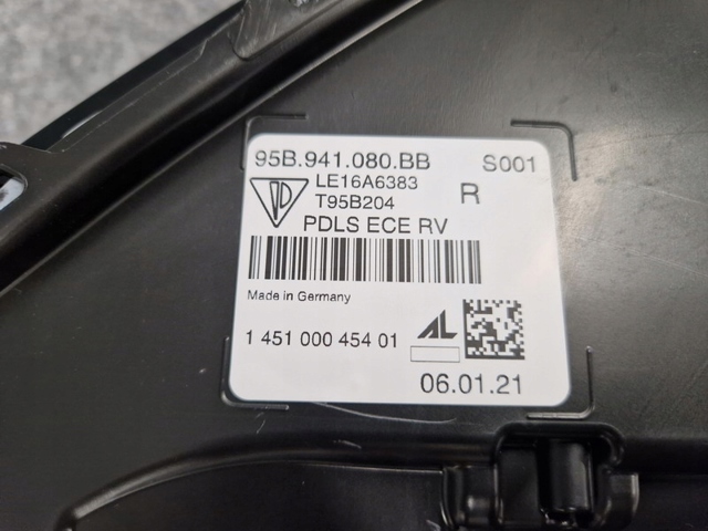 95B941080BB Porsche Фара правая