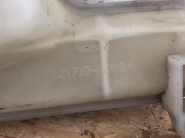 Бачок системи охолодження двигуна розширювальний Nissan/Infiniti 217101KB0A ціна, від 76.02 USD