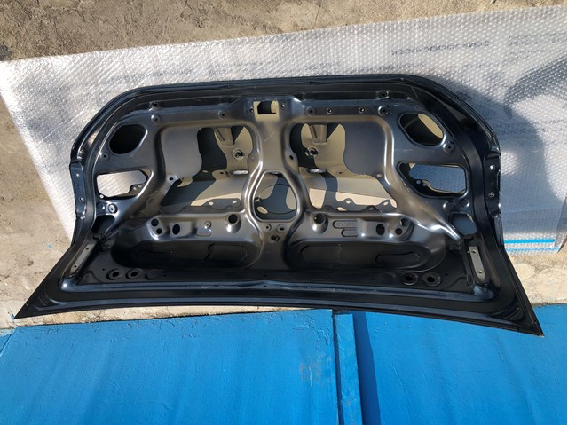 6440102A31 Toyota Кришка багажника