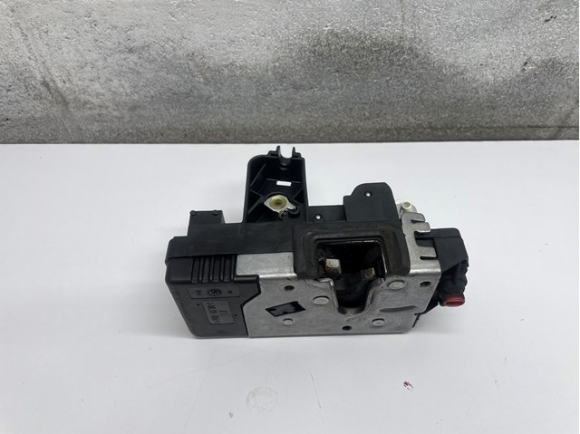 Купити 13154793 General Motors Замок задньої двері, лівої