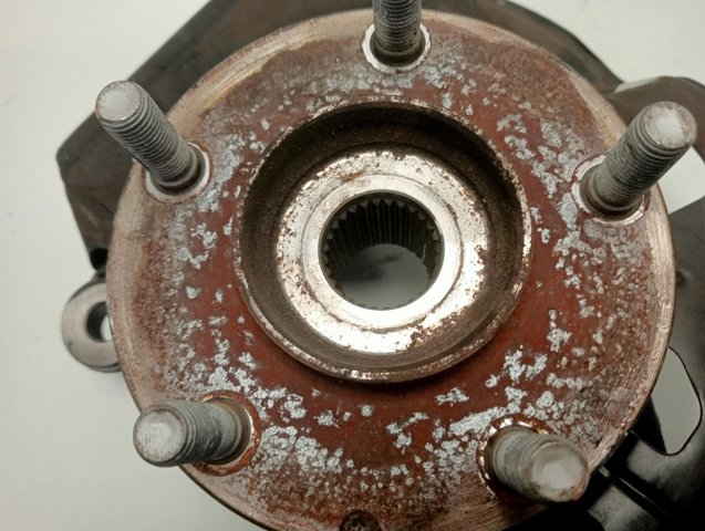 Купити D10E33021 Mazda 