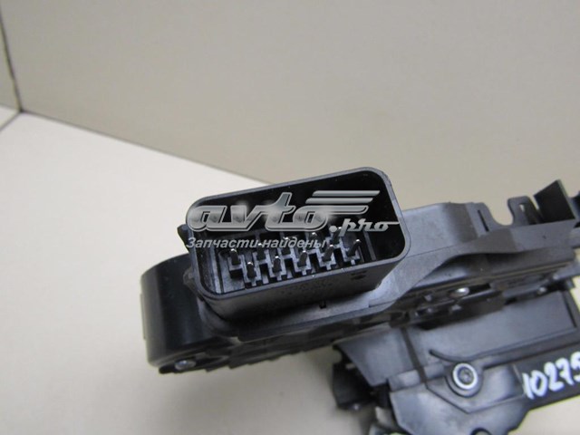 6M2AR21813CC Ford Замок водійських дверей