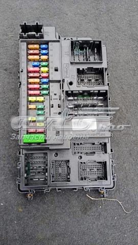 Блок запобіжників DG9T14B476 Ford