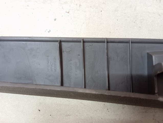 682110001R Renault (RVI) 