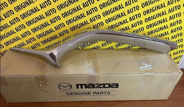 KB8A507K1B Mazda Молдинг решітки радіатора, лівий