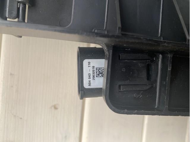 56057110 BMW 