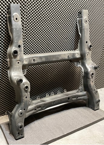 Підрамник передньої підвіски Mercedes A2976205000 ціна, від 1054.89 USD