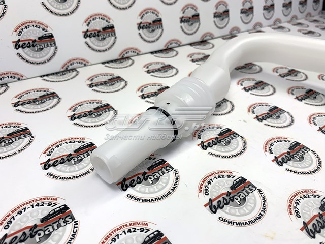 Купити LR079194 Land Rover Горловина бачка омивача
