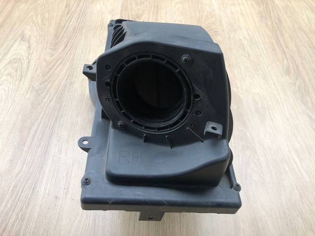 Корпус повітряного фільтра, правий Land Rover LR036428 ціна, від 101.36 USD