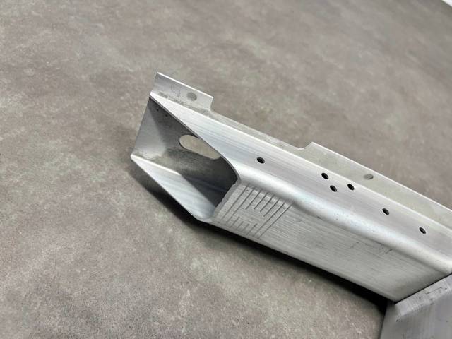 Купити 51647333134 BMW Буфер бампера переднього