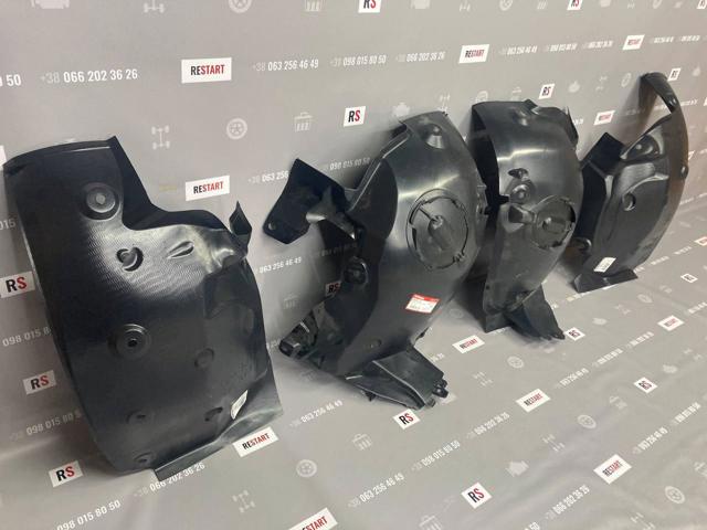 Фара передня права Polcar 60U1102E