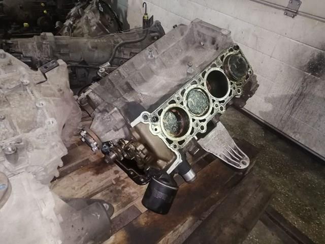  8R3Z6200B Ford