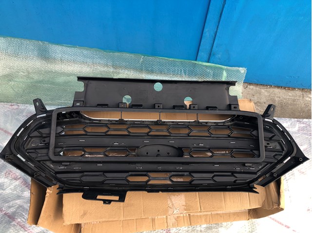 Облицювання радіатора Ford 2266652 ціна, від 152.03 USD