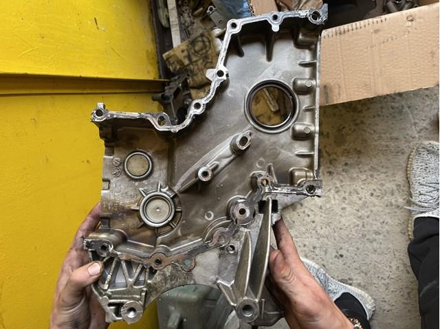 Передня кришка головки блока циліндрів (ГБЦ) 11147790427 BMW