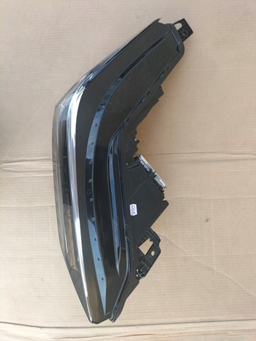33100TYAA01 Honda Основна фара - вставка
