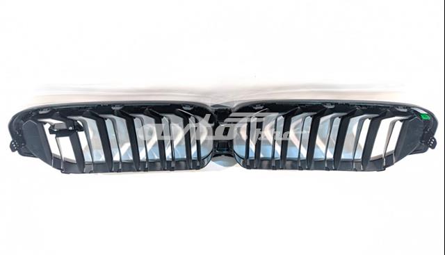 Облицювання радіатора BMW 51138082108 ціна, від 385.32 USD