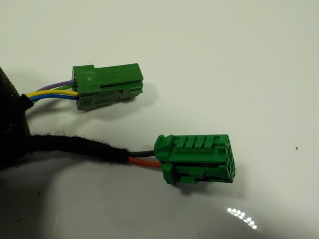 9817432080 Peugeot/Citroen Амортизатор кришки багажника / двері 3/5-ї задньої