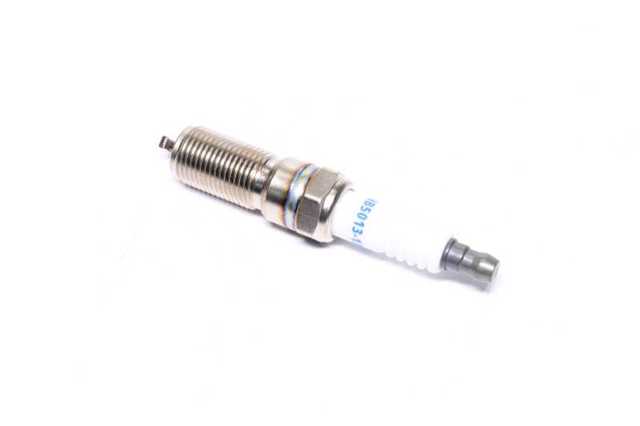 Свічки автомобільні Magneti Marelli 062513000013 ціна, від 4.26 USD