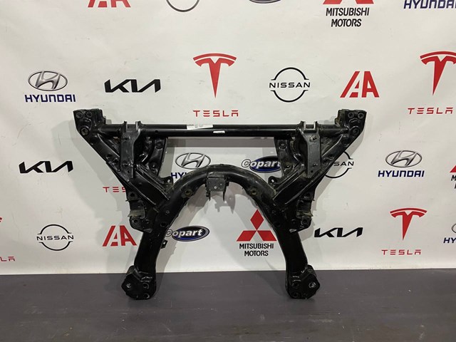Підрамник передній 104453100B Tesla