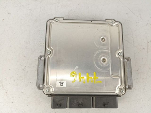 Електронний блок керування двигуном 0281030439 Renault (RVI)
