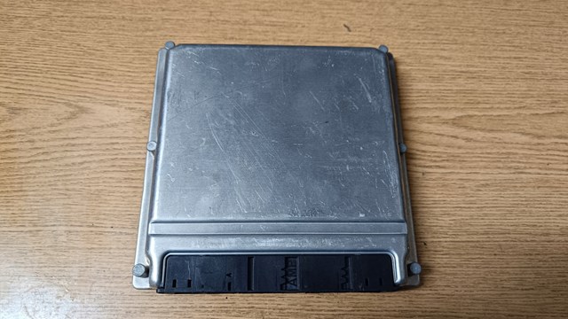 Блок двигуна Mercedes A0285456432