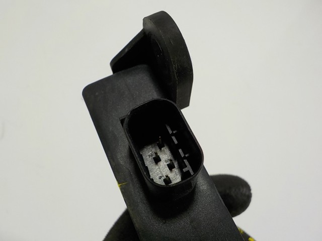  4F090728305 VAG