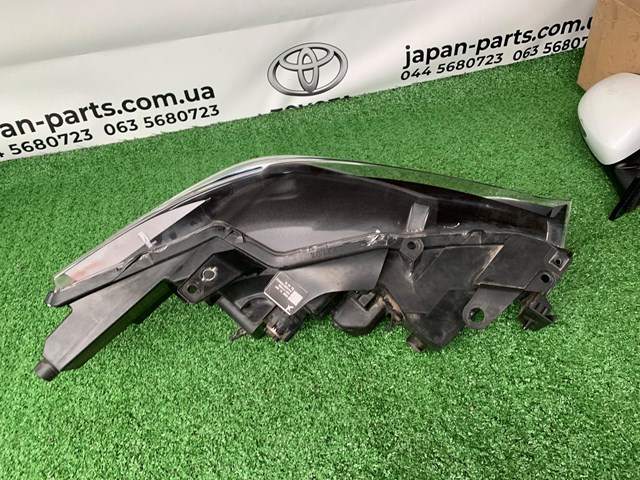 Фара Mazda KB8P51041H ціна, від 514.93 USD