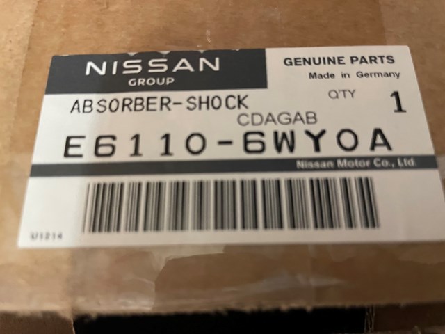 E61101CF0D Nissan амортизатор передній, правий