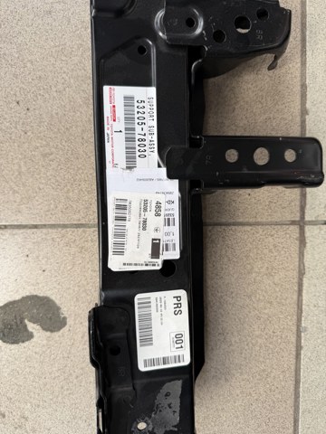 Рамка радіатора верхня FPS FP8181210 ціна, від 218.60 USD