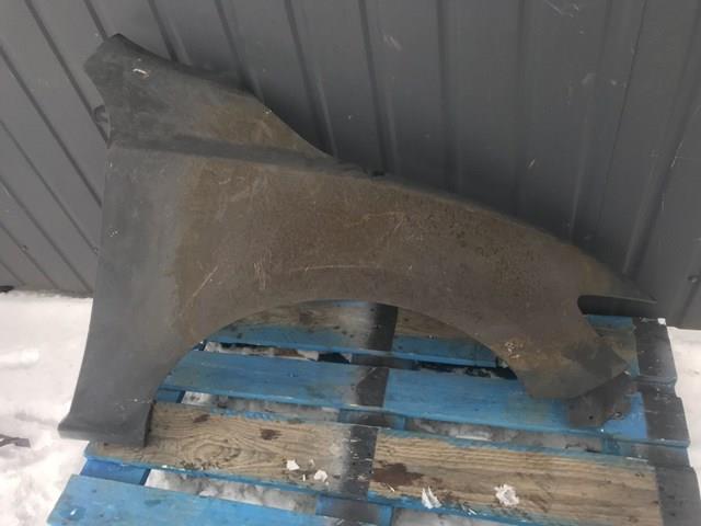 MZ10092AR TYG Крило переднє праве