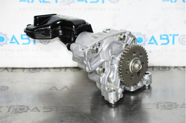 Купити PY8W14100 Mazda Насос маслозакачуючий