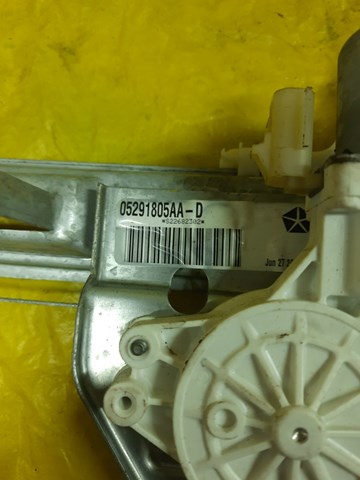  Chrysler 05291805AA