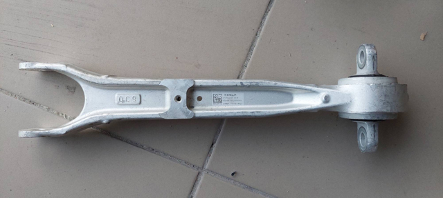  Tesla 142044100G ціна, від 88.69 USD