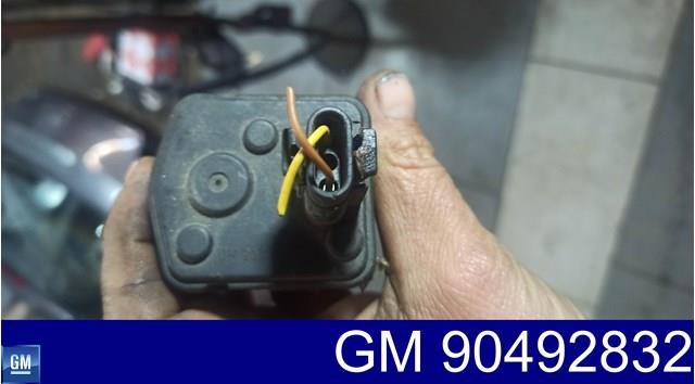 Коректор фар 90492832 General Motors