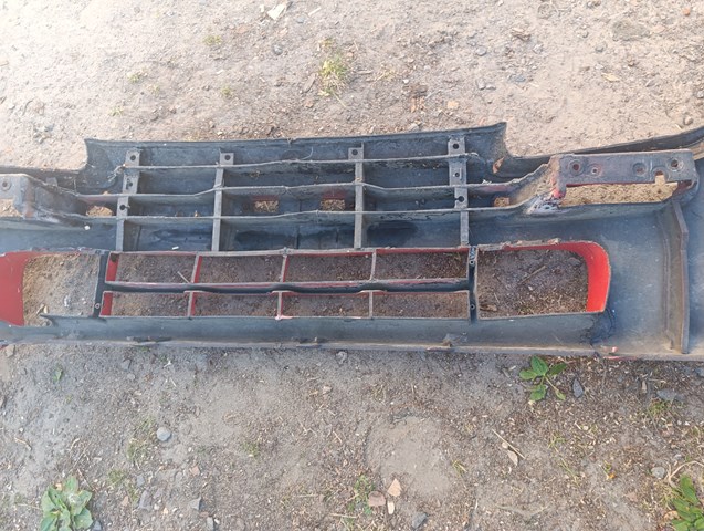 Купити B01A50031 Mazda Буфер (бампер) передній