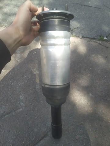 Купити LR090609 Land Rover Амортизатора передній лівий