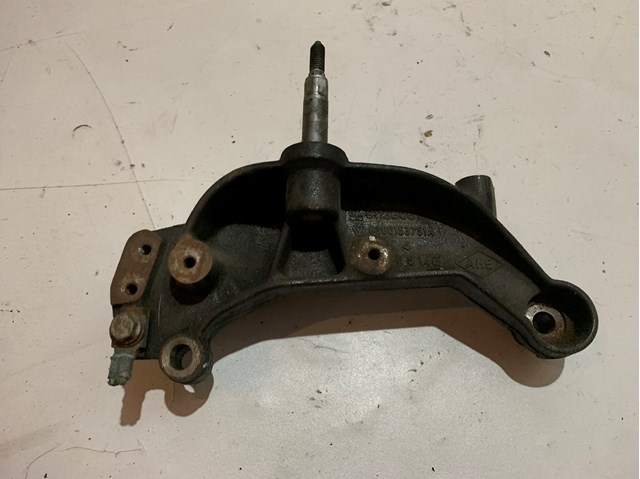 Кронштейн подушки (опори) двигуна, лівої General Motors 91168061 ціна, від 9.88 USD