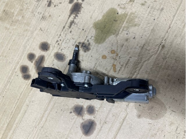Моторчик заднього склоочисника 0390201588 Bosch