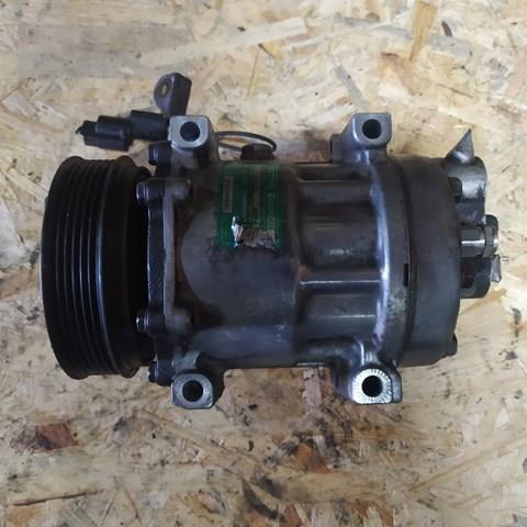 Купити 8200040681 Renault (RVI) Компресор кліматичної установки