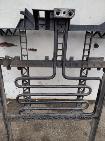  324111418190 BMW