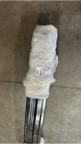 Купити 57711AN00A9P Subaru Буфер бампера переднього
