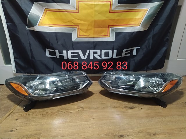 42698951 General Motors Фари