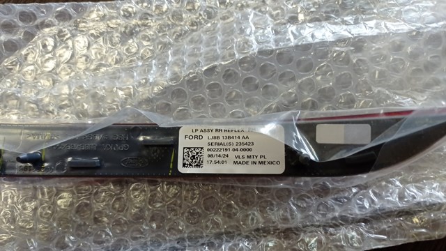 Купити LJ8B13B414AA Ford 