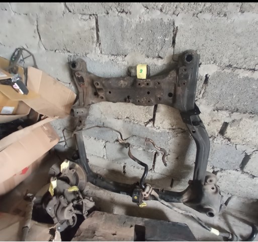 Q3760797 Q-fix Передня балка